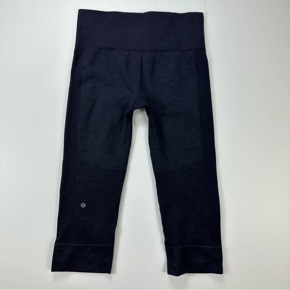 Lululemon Capri Sz S Dark Purple Compression Athletic Yoga